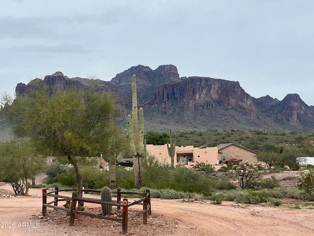 3826 N Rain Cloud Drive, Apache Junction, AZ 85119