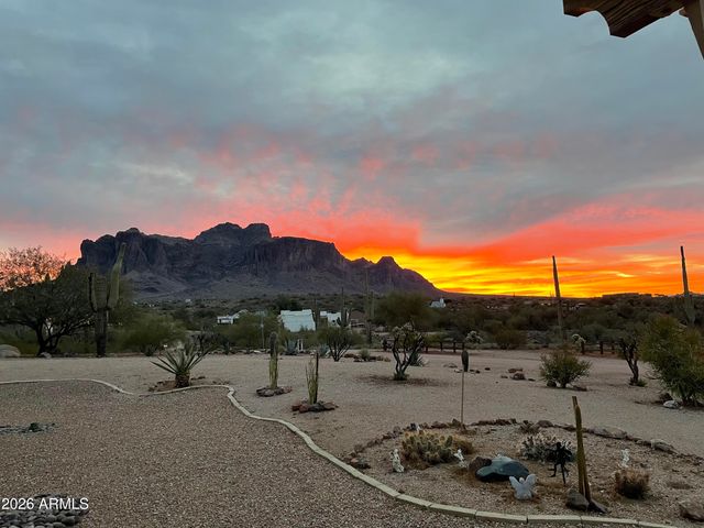 3826 N Rain Cloud Drive, Apache Junction, AZ 85119