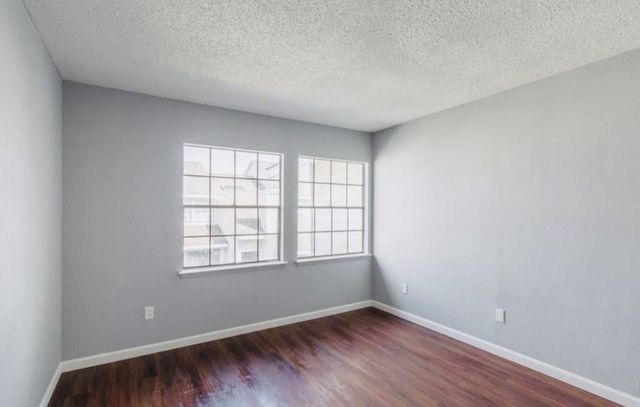 6239 Ludington Drive 22-928, Houston, TX 77035