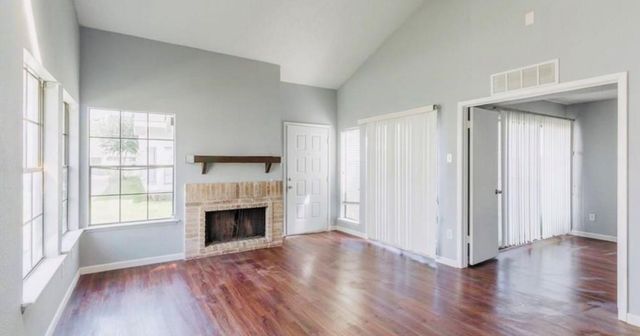 6239 Ludington Drive 22-928, Houston, TX 77035