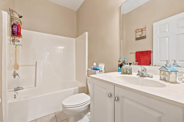 909 Leather Leaf Ln., Longs, SC 29568