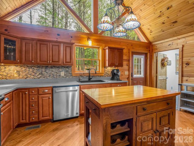 442 Whitestone Circle, Union Mills, NC 28167