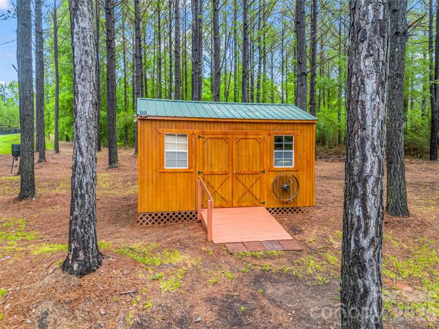 442 Whitestone Circle, Union Mills, NC 28167