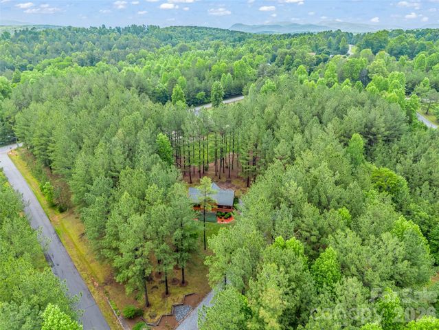 442 Whitestone Circle, Union Mills, NC 28167