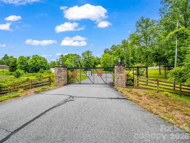 442 Whitestone Circle, Union Mills, NC 28167
