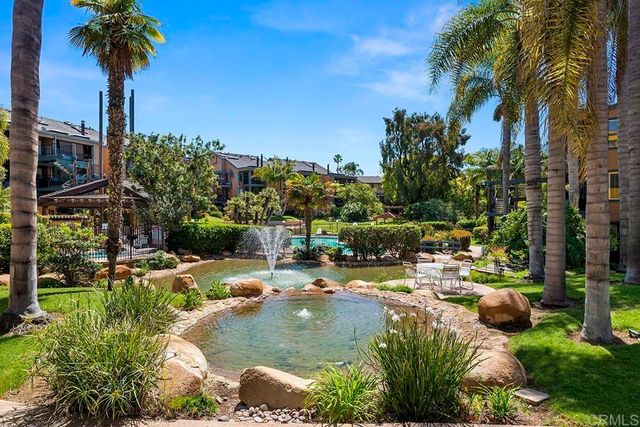 4009 Layang Layang Circle J, Carlsbad, CA 92008