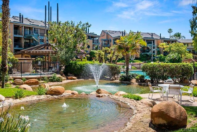 4009 Layang Layang Circle J, Carlsbad, CA 92008