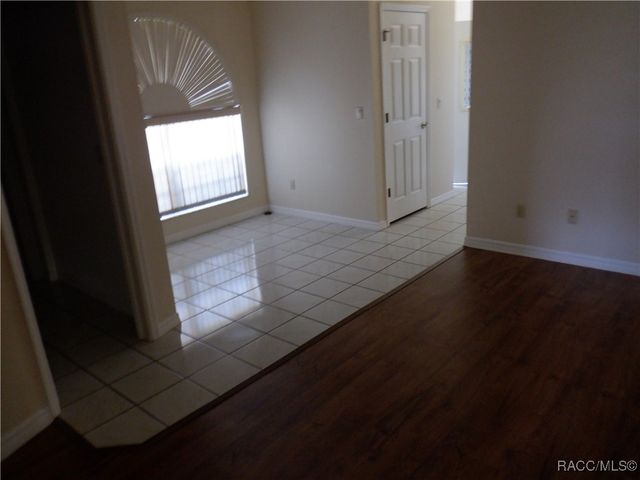 1075 Softwind Loop, Lecanto, FL 34461