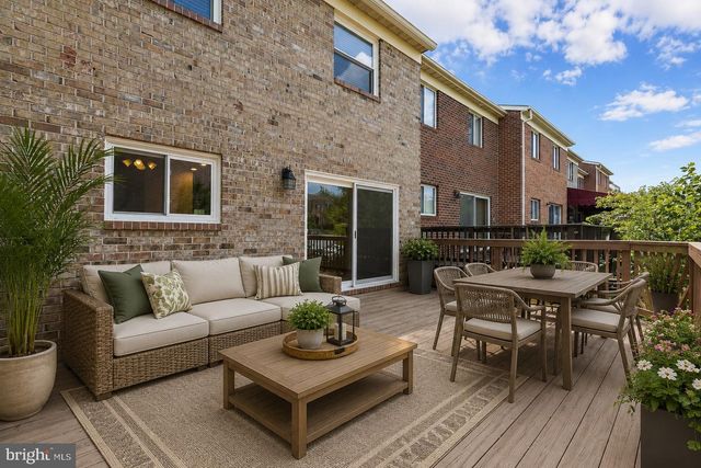 16 BEAVER POND CIR, Baltimore, MD 21234