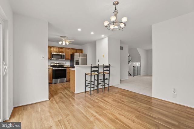 16 BEAVER POND CIR, Baltimore, MD 21234