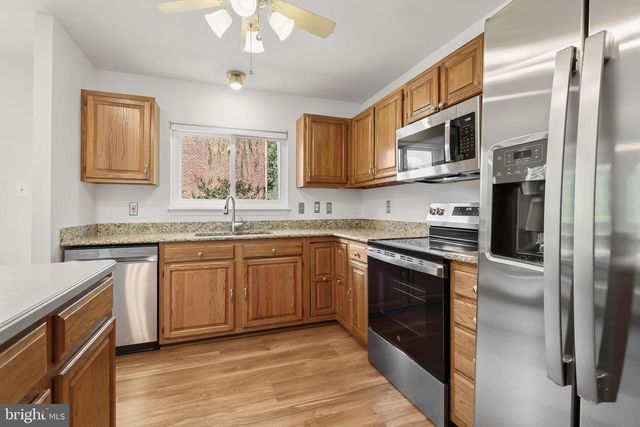 16 BEAVER POND CIR, Baltimore, MD 21234