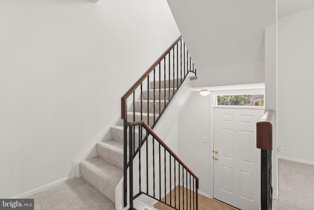 16 BEAVER POND CIR, Baltimore, MD 21234