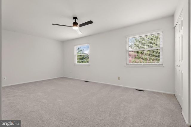 16 BEAVER POND CIR, Baltimore, MD 21234