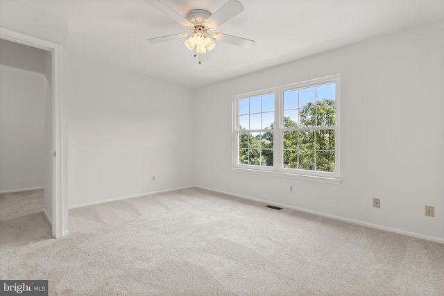 16 BEAVER POND CIR, Baltimore, MD 21234