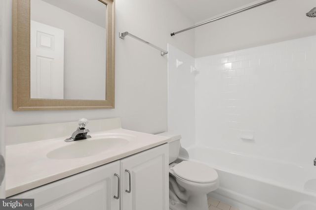 16 BEAVER POND CIR, Baltimore, MD 21234