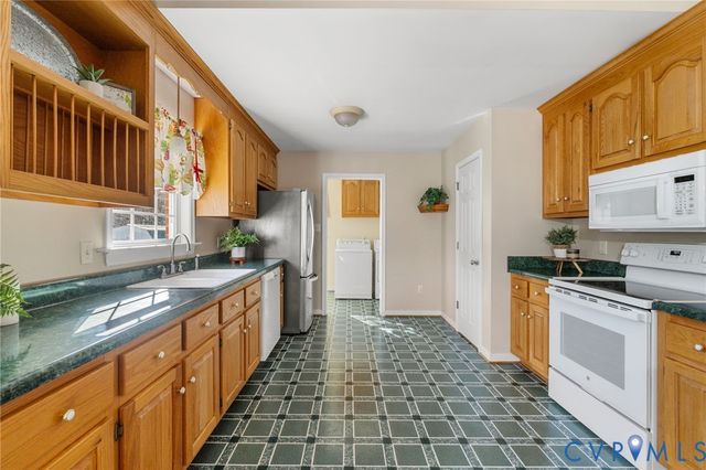 2290 Ballsville Rd, Powhatan, VA 23139