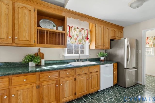 2290 Ballsville Rd, Powhatan, VA 23139