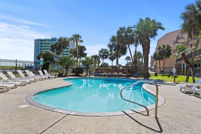 9520 Seawall Boulevard 315, Galveston, TX 77554