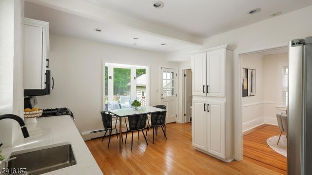288 Seneca Pl, Westfield Town, NJ 07090