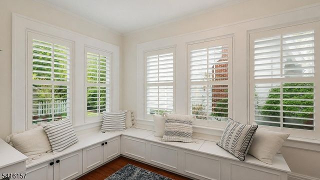 288 Seneca Pl, Westfield Town, NJ 07090