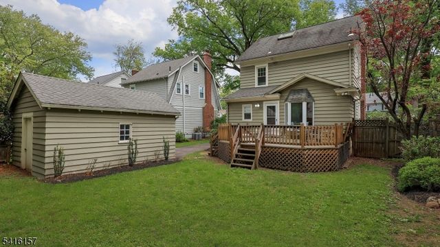 288 Seneca Pl, Westfield Town, NJ 07090