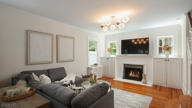 288 Seneca Pl, Westfield Town, NJ 07090