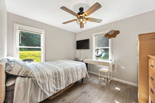 1 Lakeshore Dr, Monson, MA 01057