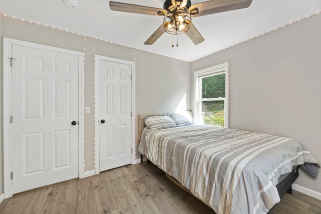 1 Lakeshore Dr, Monson, MA 01057