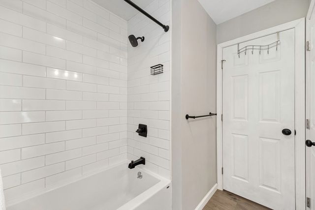 1 Lakeshore Dr, Monson, MA 01057