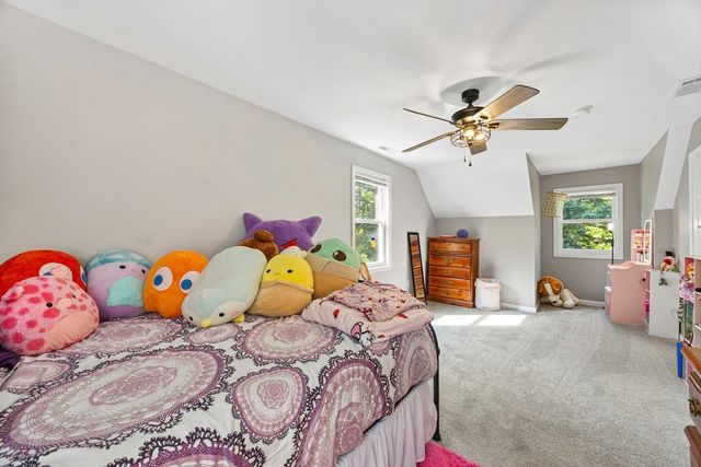 1 Lakeshore Dr, Monson, MA 01057