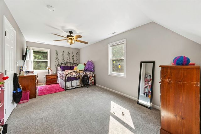 1 Lakeshore Dr, Monson, MA 01057