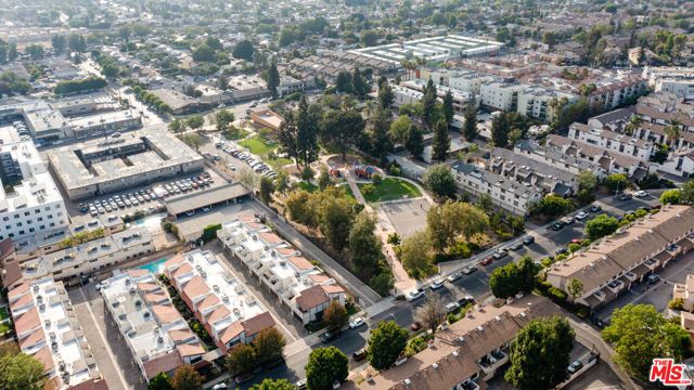 14401 Plummer Street 6, Panorama City (los Angeles), CA 91402