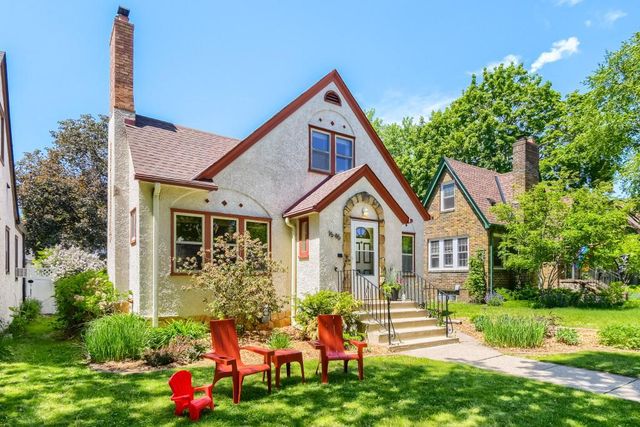 1545 Simpson Street, Saint Paul, MN 55108