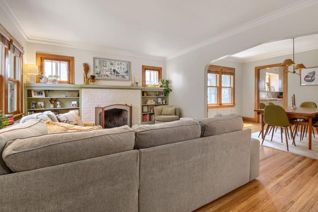 1545 Simpson Street, Saint Paul, MN 55108