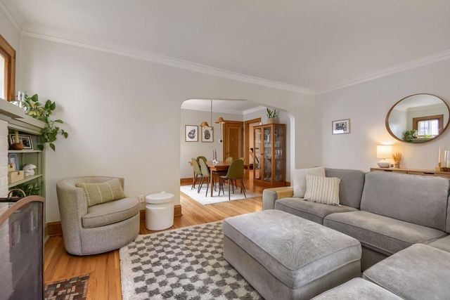 1545 Simpson Street, Saint Paul, MN 55108
