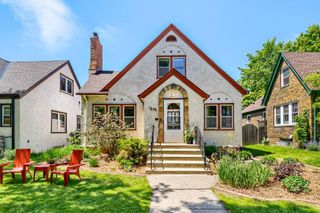 1545 Simpson Street, Saint Paul, MN 55108
