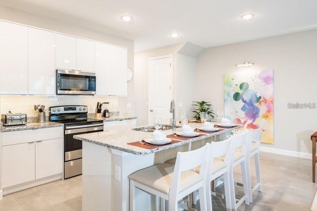 7936 FORMOSA VALLEY PLACE, Kissimmee, FL 34747