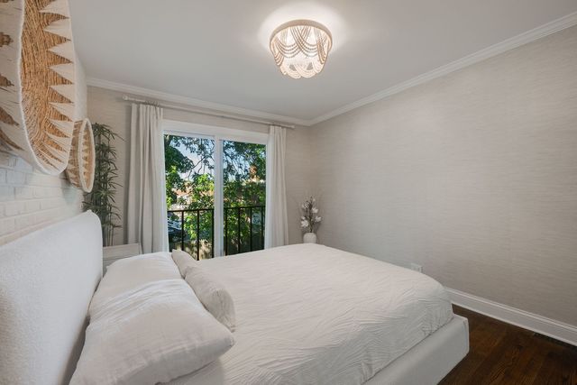 315 Hawthorn Avenue E, Glencoe, IL 60022