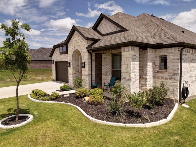 1917 Daybreak Drive, Venus, TX 76009