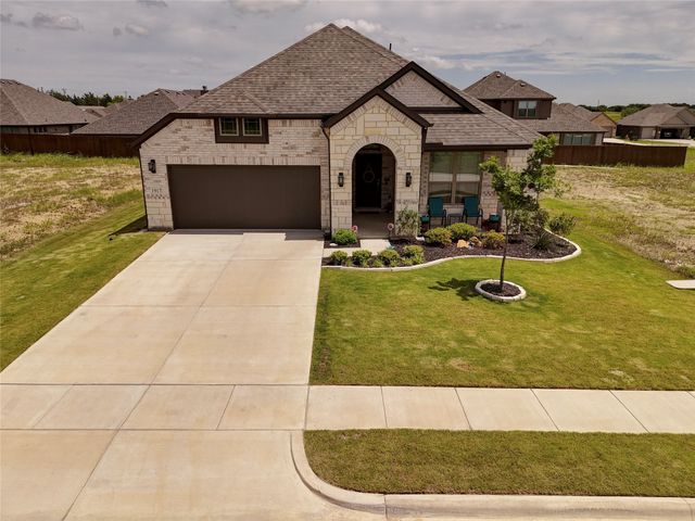 1917 Daybreak Drive, Venus, TX 76009