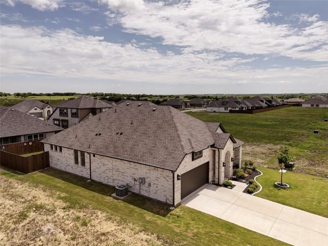 1917 Daybreak Drive, Venus, TX 76009