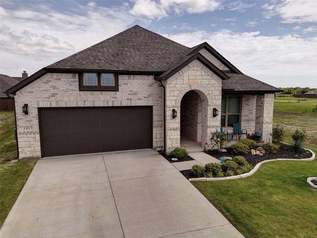 1917 Daybreak Drive, Venus, TX 76009