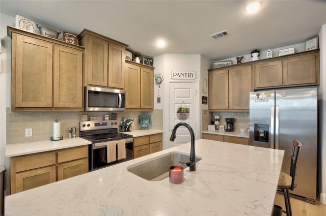 1917 Daybreak Drive, Venus, TX 76009