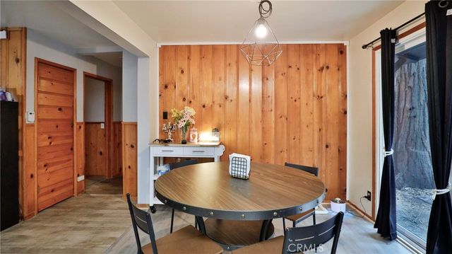 23747 Bowl, Crestline, CA 92325