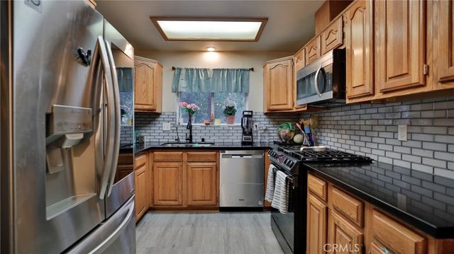 23747 Bowl, Crestline, CA 92325