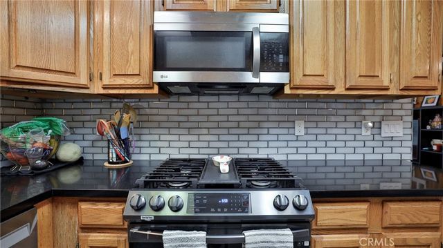 23747 Bowl, Crestline, CA 92325