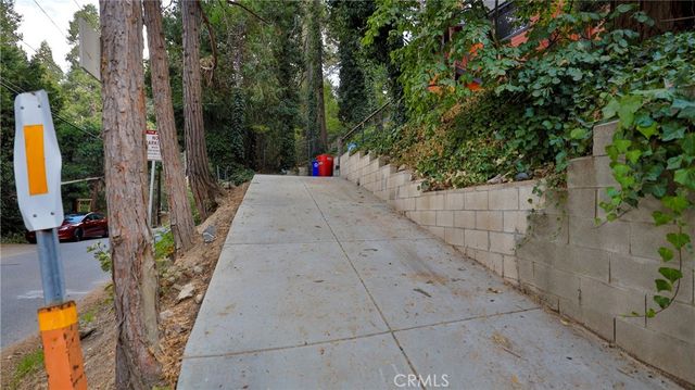 23747 Bowl, Crestline, CA 92325