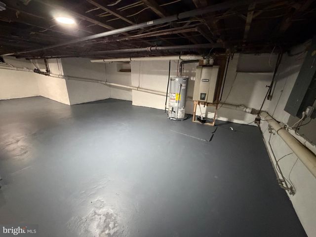 26 S WYOMING AVE, Ardmore, PA 19003