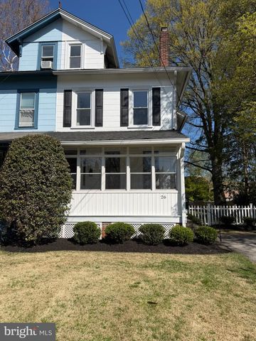 26 S WYOMING AVE, Ardmore, PA 19003