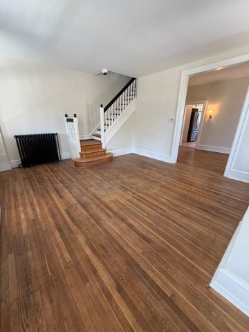 26 S WYOMING AVE, Ardmore, PA 19003